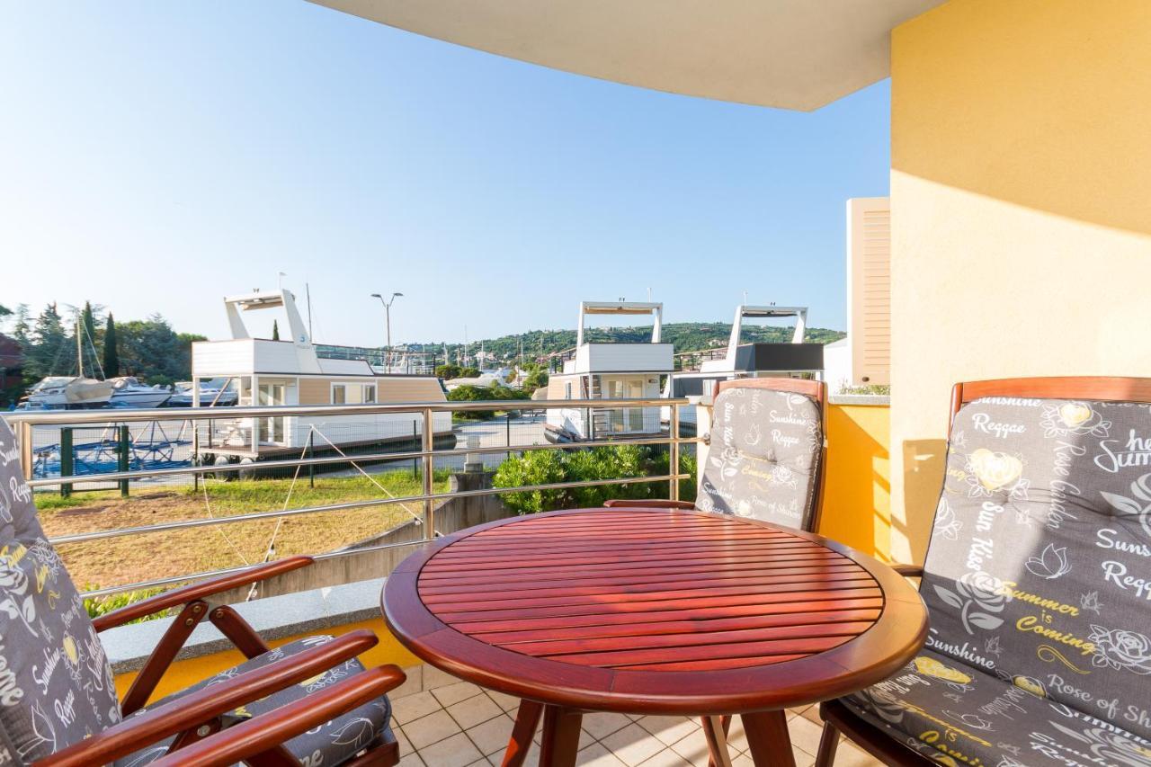 Ponent 612 In Marina By Locap Group Apartment *