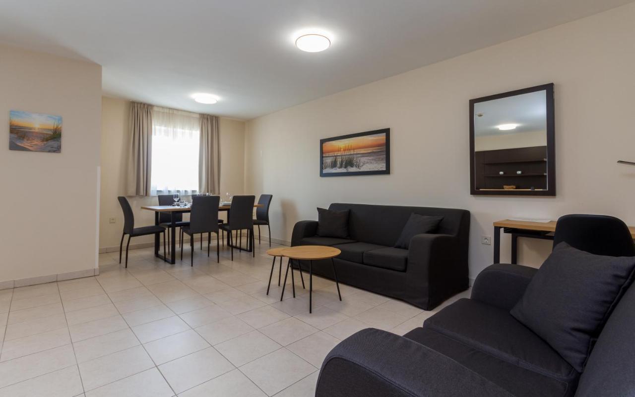 Ponent 612 In Marina By Locap Group Apartment